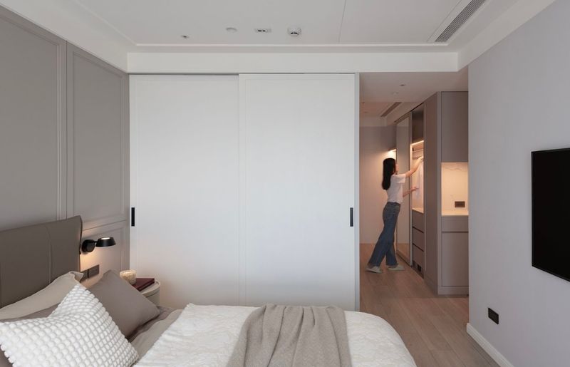 10 Home Decor Ideas For Tiny Spaces That Everyone Should Be Following - Decor Hint Smart Room Dividers