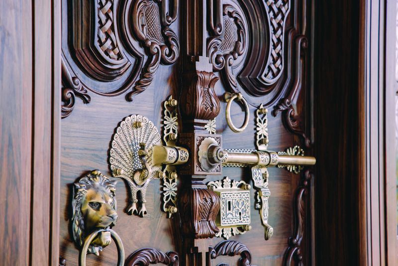 7 Decor Habits Making Your Home Look Stuck In Time And 8 That Are Surprisingly Stylish - Decor Hint Brass Fixtures in Outdated Finishes