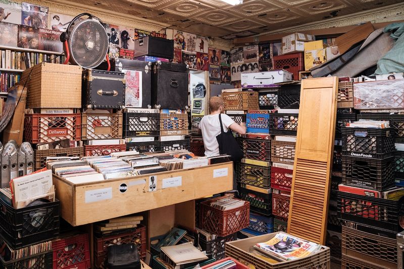 20 Things You Didn't Know Your Parents Had In Their House - Decor Hint Vinyl Record Collection