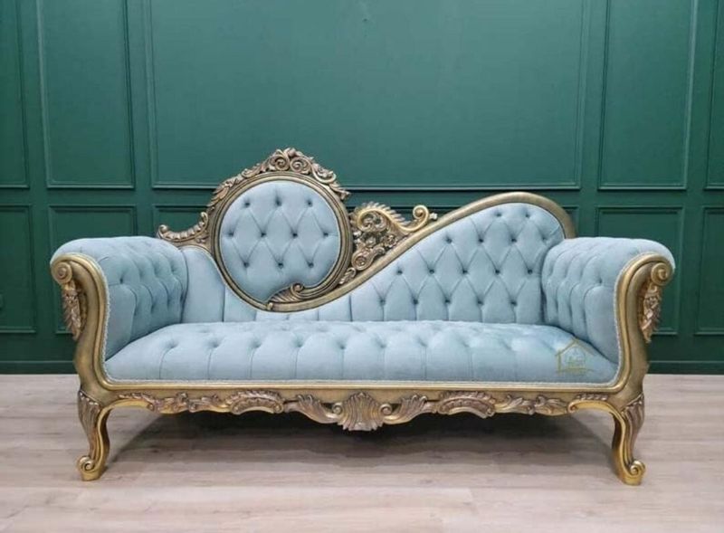 Illinois Designers Warn: These 10 Couch Colors Feel Stale - Swap For These 10 - Decor Hint Hunter Green Hangover