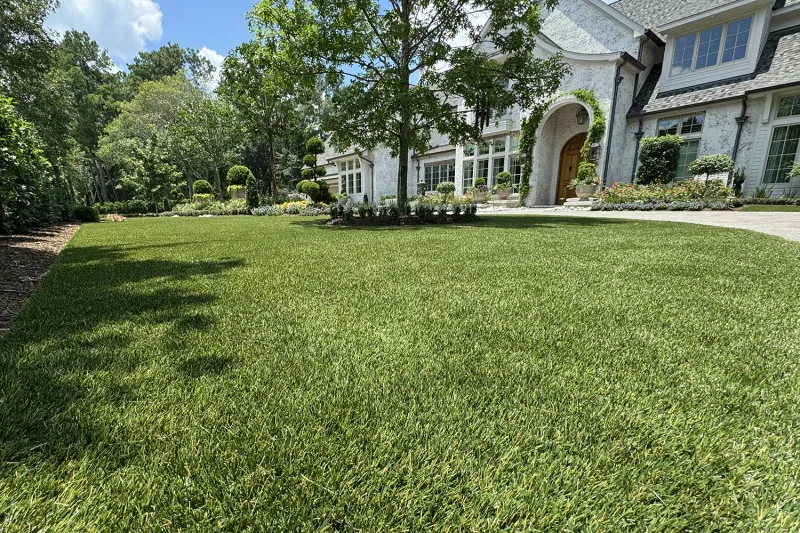 10 Home Features Jersey City Buyers Are Starting To Avoid + 4 They Have Avoided Already - Decor Hint Large Lawns Requiring Extensive Maintenance