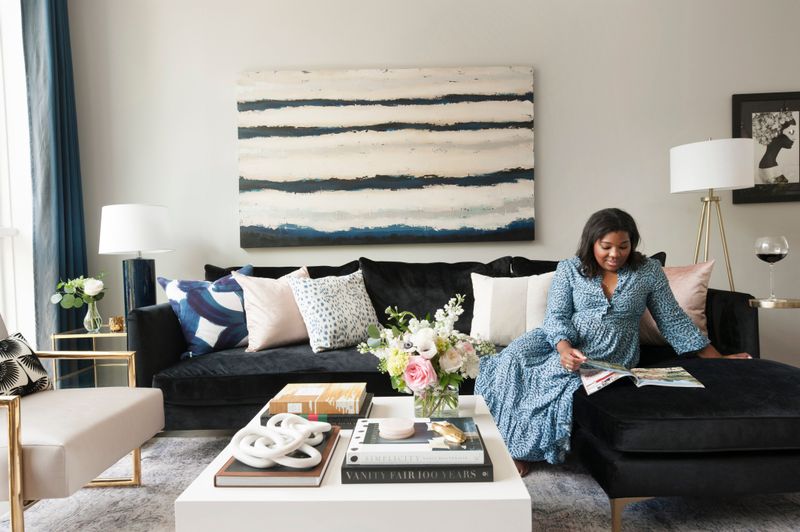 5 Thrifted Home Items To Avoid, And 10 That Are Suddenly Cool Again - Decor Hint COOL AGAIN: Vintage Art Books