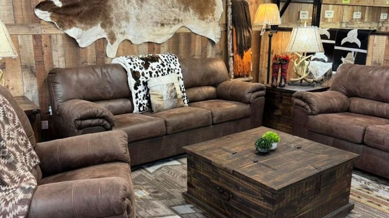 Clear Your Home Of 4 Things Idaho Designers Dislike And Keep 6 That Shine - Decor Hint Outdated Brown Furniture Sets
