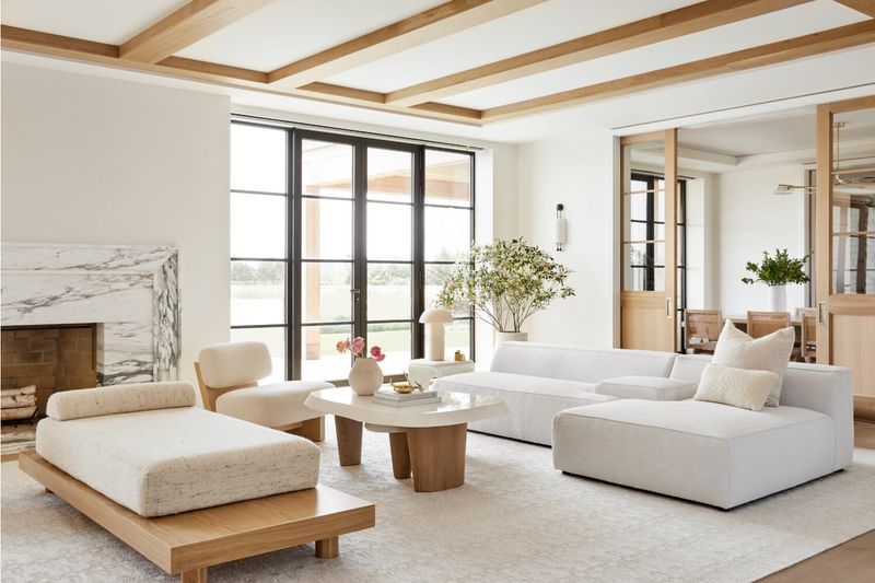 Say Goodbye To These 8 California Home Trends (Before 3 More Join Them By 2030) - Decor Hint Overly Minimalist Interiors Gain Personality