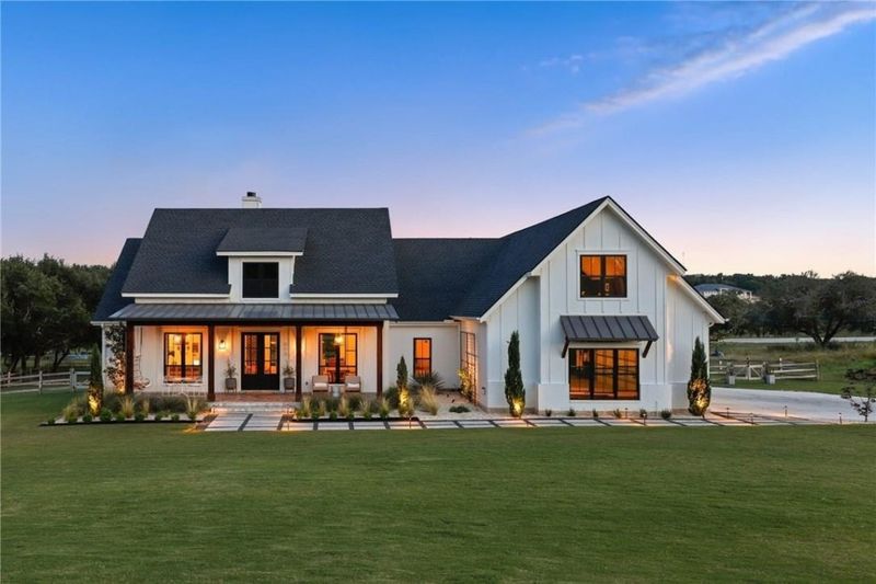 Which 6 Oklahoma Home Types Will Drop In Value By Late 2025 Plus 8 That Will Grow - Decor Hint Modern Farmhouses in Growing Communities