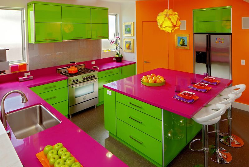 Major Misfire: Neon Accent Walls