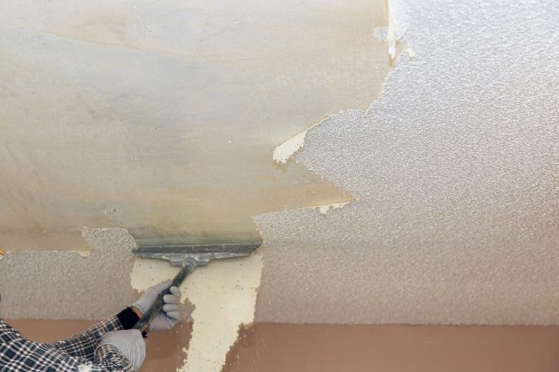 16 Features You Love About Your Home That Buyers Won't Plus 5 You All Dislike - Decor Hint Popcorn Ceilings