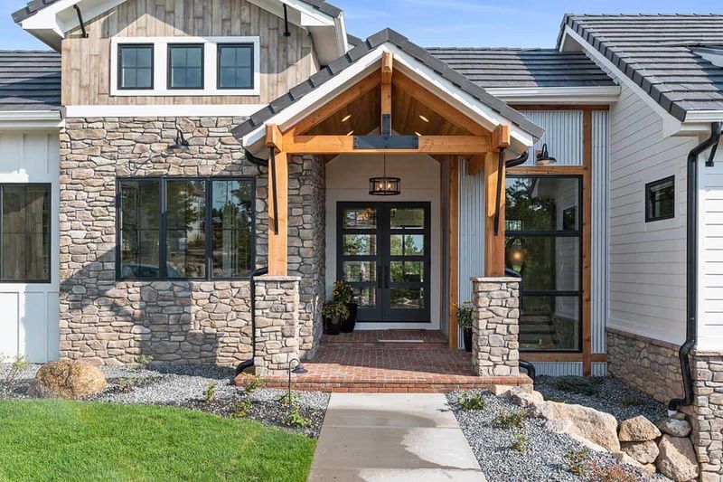 Natural Stone Accents And Masonry