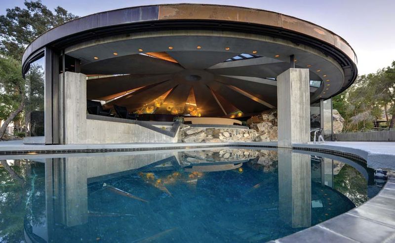 Elrod House: James Bond's Desert Playground