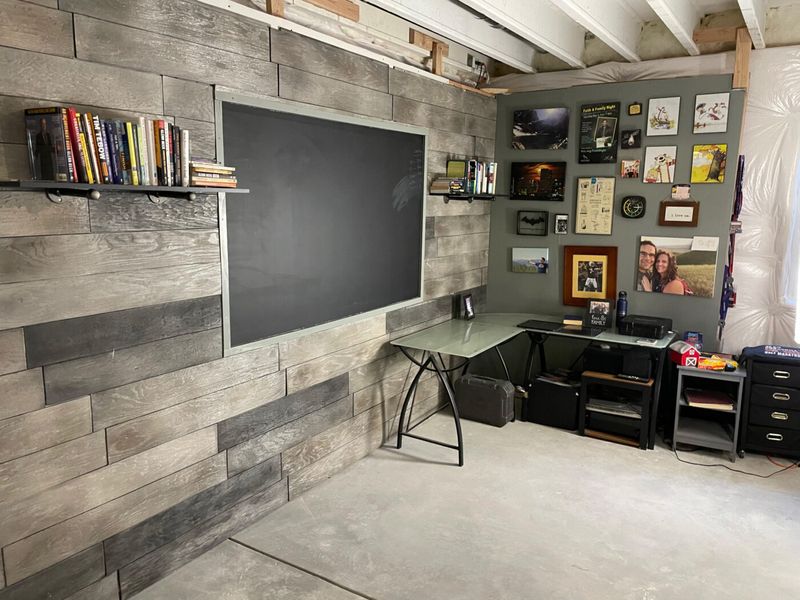From Overused To Outdated 15 Buyer Turnoffs You'd Never Expect And 7 Total Fails - Decor Hint Faux Reclaimed Wood