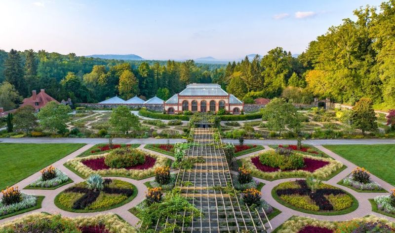 Tour The Biltmore Estate In North Carolina - Decor Hint Shrub Garden And Rose Garden