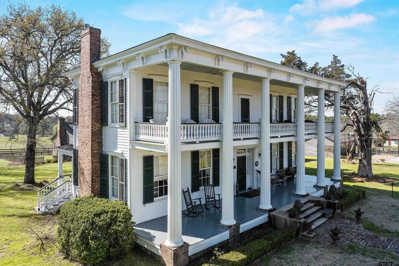 Step Inside The Historic 1856 Texas Home With 100 Acres And Incredible Scenic Views - Decor Hint What Makes Monte Verdi Unique