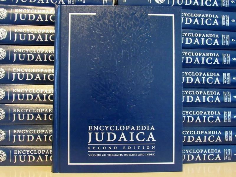 These 5 Antiques Are Hot In California And 5 That Are Losing Appeal - Decor Hint Vintage Print Encyclopedias
