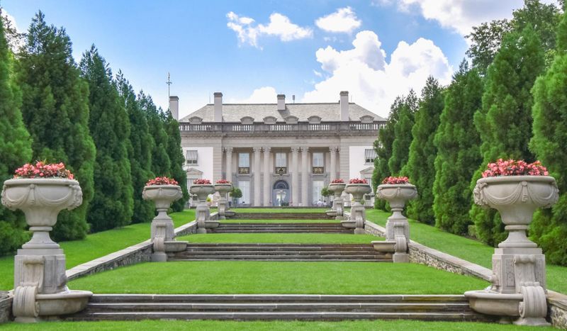 Explore 16 Historic Brick Mansions Constructed By America's Legendary Wealthy Families - Decor Hint Nemours Estate – du Pont Family, Wilmington, DE