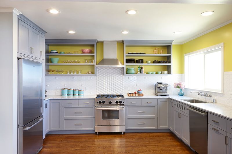 Cabinet Interior Pop