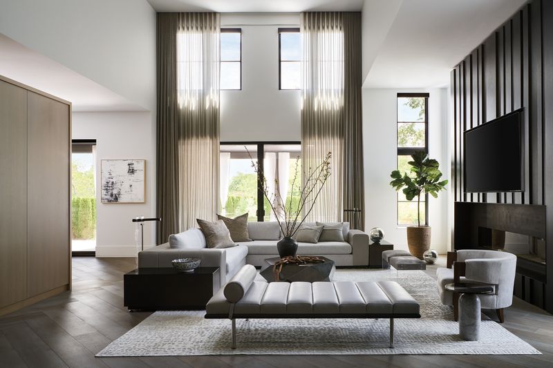 5 Interior Pieces To Avoid And 5 That Designers Say Are Here To Stay - Decor Hint Timeless: Quality Upholstered Seating