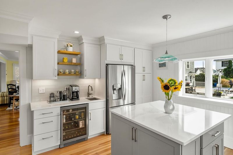 You'll Spot These 10 Kitchen Layouts In Every Stylish California Home - Decor Hint Beverage Stations For Coffee And Cocktails