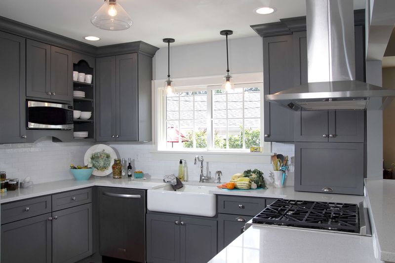 5 Kitchen Colors Going Out Of Style In Vancouver (And 7 Always On Trend) - Decor Hint Charcoal Gray