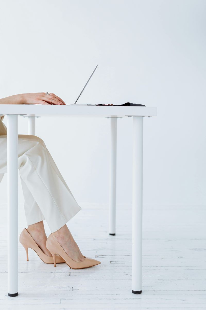 Fold-Down Desks and Tables