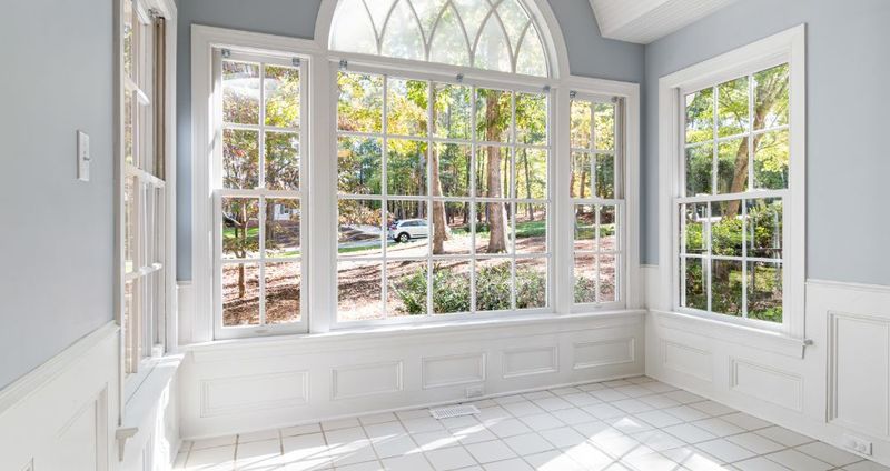 How Florida Homes Make The Most Of Natural Light - Decor Hint Strategic Window Placement