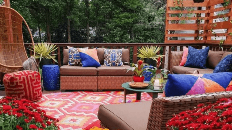 9 Items That Designers Say Should Never Be On Your Porch (And 8 That Should Be) - Decor Hint Cozy Outdoor Pillows and Cushions