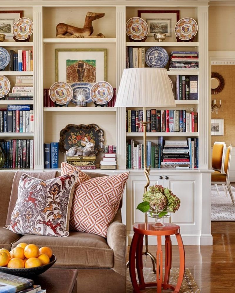 13 Living Room Elements That Bring Southern Charm To Texas Houses - Decor Hint Built-in Bookshelves with Heirlooms