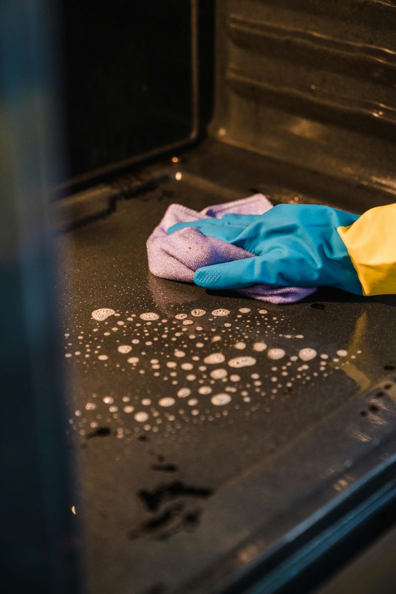12 Expert Cleaning Habits That Could Transform Your Home Maintenance - Decor Hint Appliance Wiping