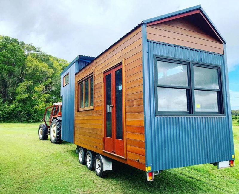 Off-Grid Independence: Self-Sufficient Systems That Impress