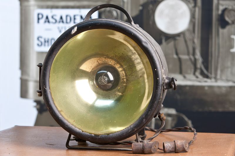 6 Urban Antique Finds In Jersey City That Could Be Worth Fortune And 5 Valueless Ones - Decor Hint Antique Firehouse Or Railway Artifacts