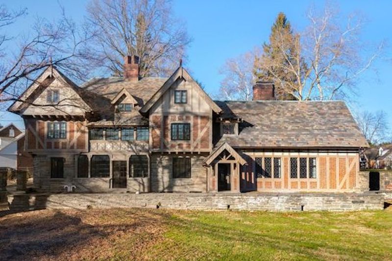 Wayne Tudor Cottage