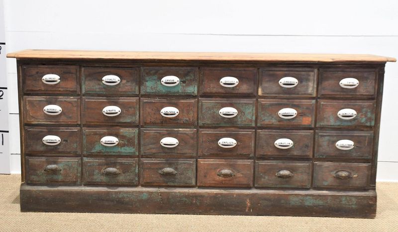 24 Antiques Designers Never Pass Up - Decor Hint Apothecary Cabinets