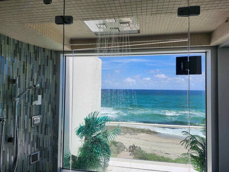12 Bathroom Upgrades That Scream Relaxed Luxury In Florida Houses - Decor Hint Rainfall Showerheads for Tropical Vibes