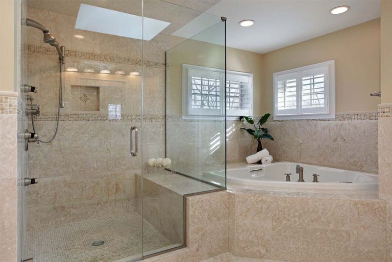 5 Home Features Alpharetta Buyers Are Starting To Avoid + 7 They Have Already Skipped - Decor Hint Jetted Bathtubs