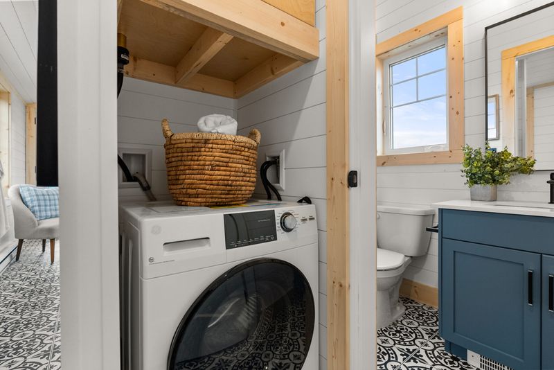 Classic Americana Meets Tiny Living In The Tulameen Tiny Home - Decor Hint Smart Space-Saving Solutions