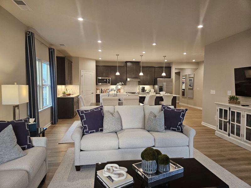 11 Design Choices Buyers Are Starting To Avoid In McDonough Homes And 2 They've Always Avoided Altogether - Decor Hint Overly Open Floor Plans