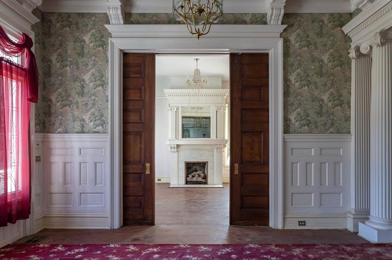 Historic 120-Year-Old Alabama Mansion Offers A Rare Look Into The Past - Decor Hint Photography And Media Interest