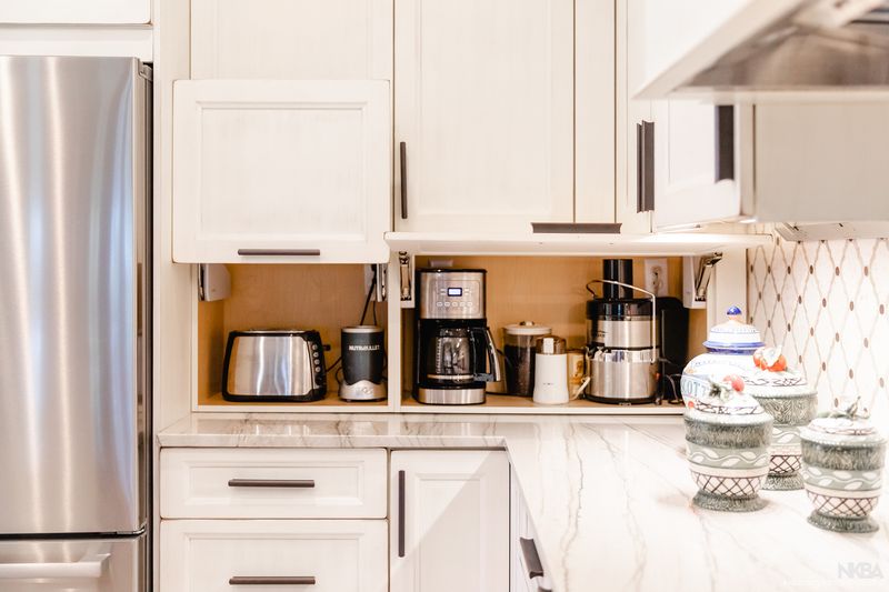 13 Small Kitchen Trends That Need To Be On Your Radar If You're Planning A Reno This Year - Decor Hint Countertop Appliance Garages
