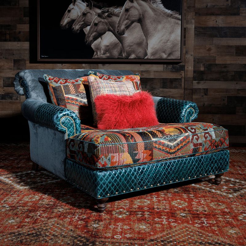 13 Nostalgic Texas Decor Trends You Rarely See Outside The South - Decor Hint Turquoise Accents and Accessories