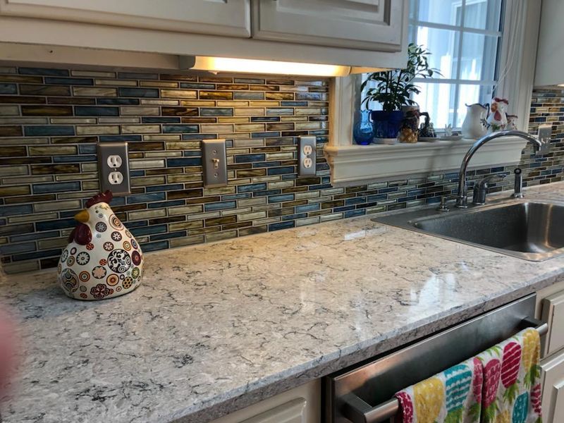 15 Kitchen Choices That Instantly Undermine A Sale In Lancaster Homes - Decor Hint Laminate Countertops