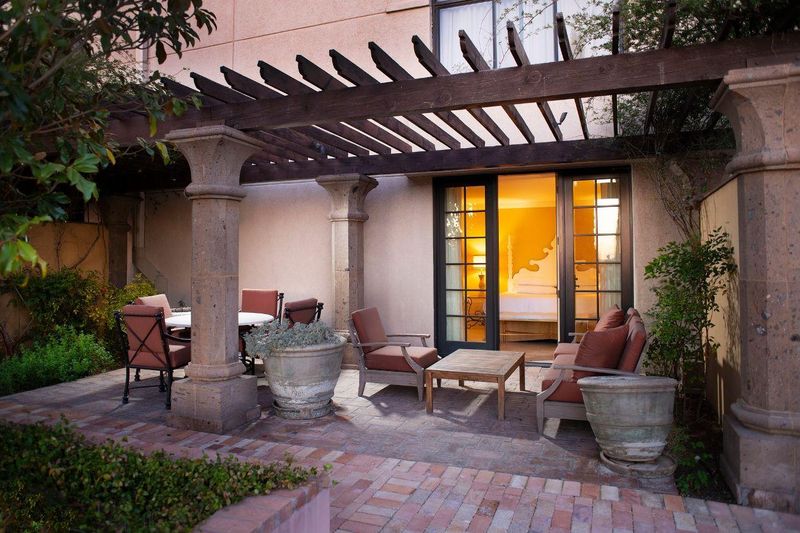 Formal Courtyard Layouts