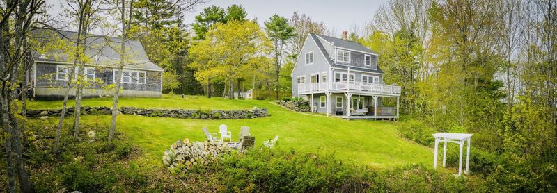 25 Secluded Mansions In Maine With Unforgettable Settings - Decor Hint Friendship Seaside Estate, Friendship