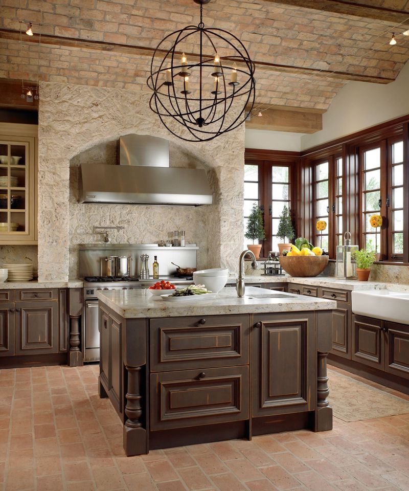 6 Kitchen Styles Losing Popularity And 2 That Remain Design Staples - Decor Hint Tuscan-Inspired Decor