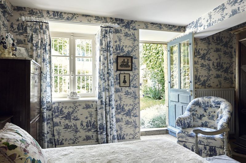 22 French Country Decor Ideas For Every Room - Decor Hint Toile Fabric Patterns