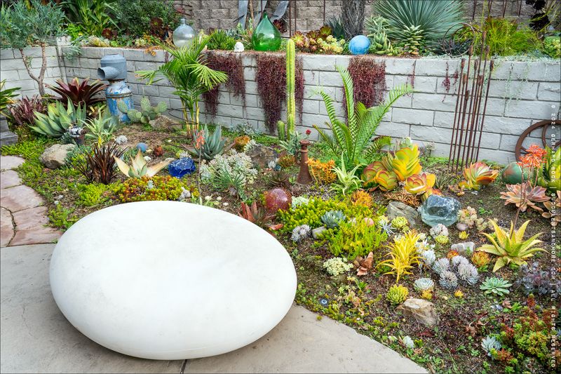 13 Yard Features That Could Soon Be Banned In U.S. Neighborhoods - Decor Hint Excessive Yard Art And Decorations