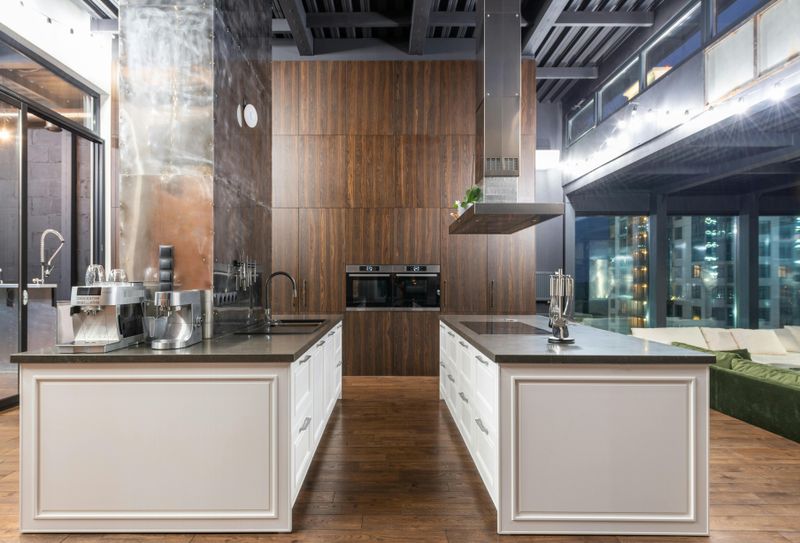 What Not To Place On Your Kitchen Island - Decor Hint Small Appliances Collection
