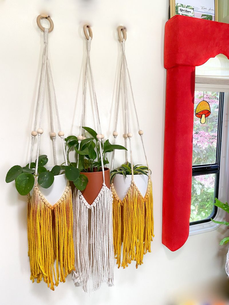 Retro Comeback: 16 Home Items That Are Big Again In The Pacific Northwest - Decor Hint Macramé plant hangers