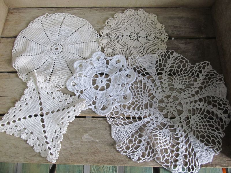 6 Antiques Worth Thousands, And 8 That'll Barely Sell For A Buck - Decor Hint Crocheted Doilies: Grandma's Labor Of Love (Not Money)