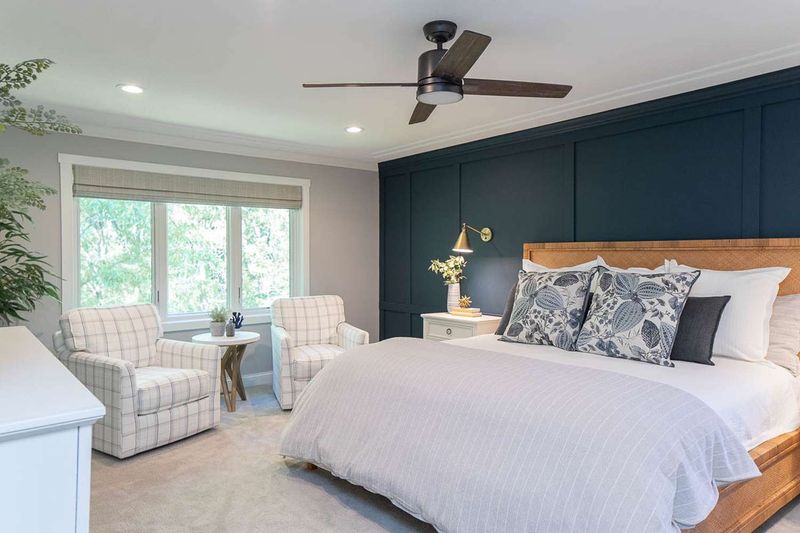 11 Design Choices Buyers Are Starting To Avoid In McDonough Homes And 2 They've Always Avoided Altogether - Decor Hint Bold Accent Walls