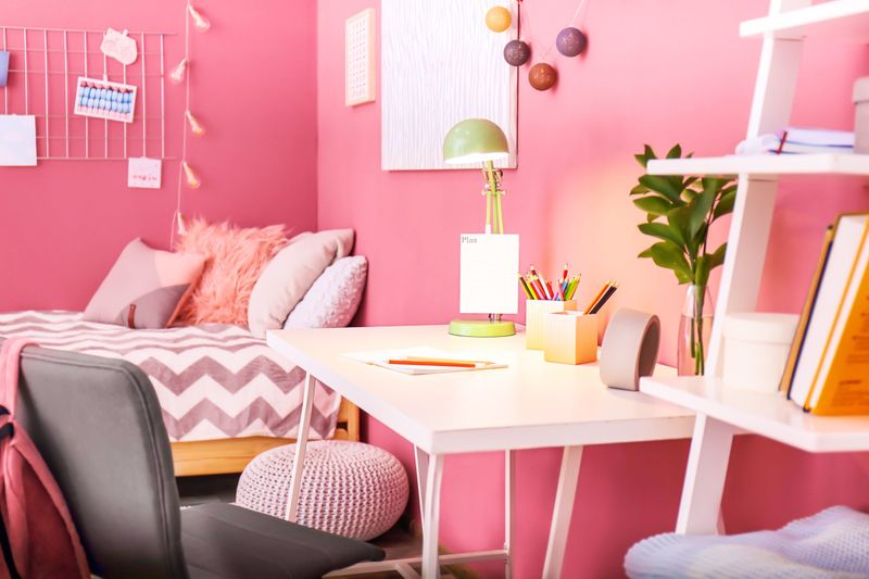 Bubblegum Pink - Childish Clash