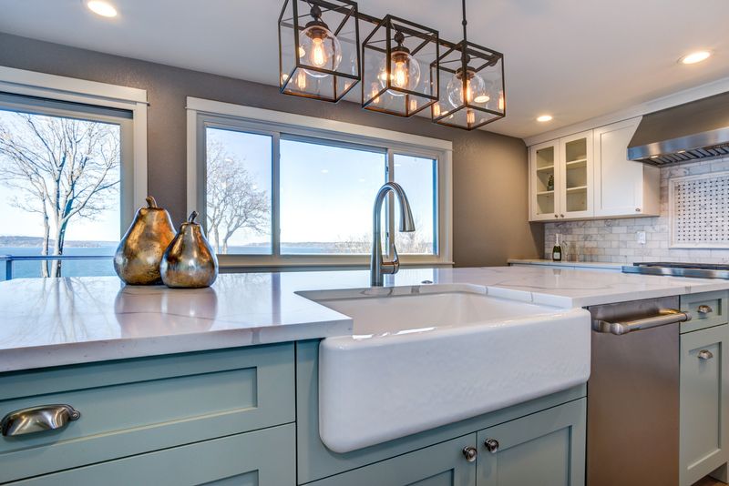 Colorado Kitchens Are Moving On From These 11 Looks (But These 13 Are Here To Stay) - Decor Hint Farmhouse Sinks